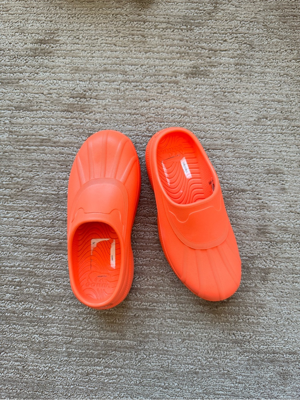 Sorrel Caribou Clog - Orange. LIKE NEW!